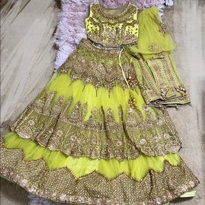 HEAVY FULLY EMBELLISHED CHARTREUSE LEHENGA Sz 34